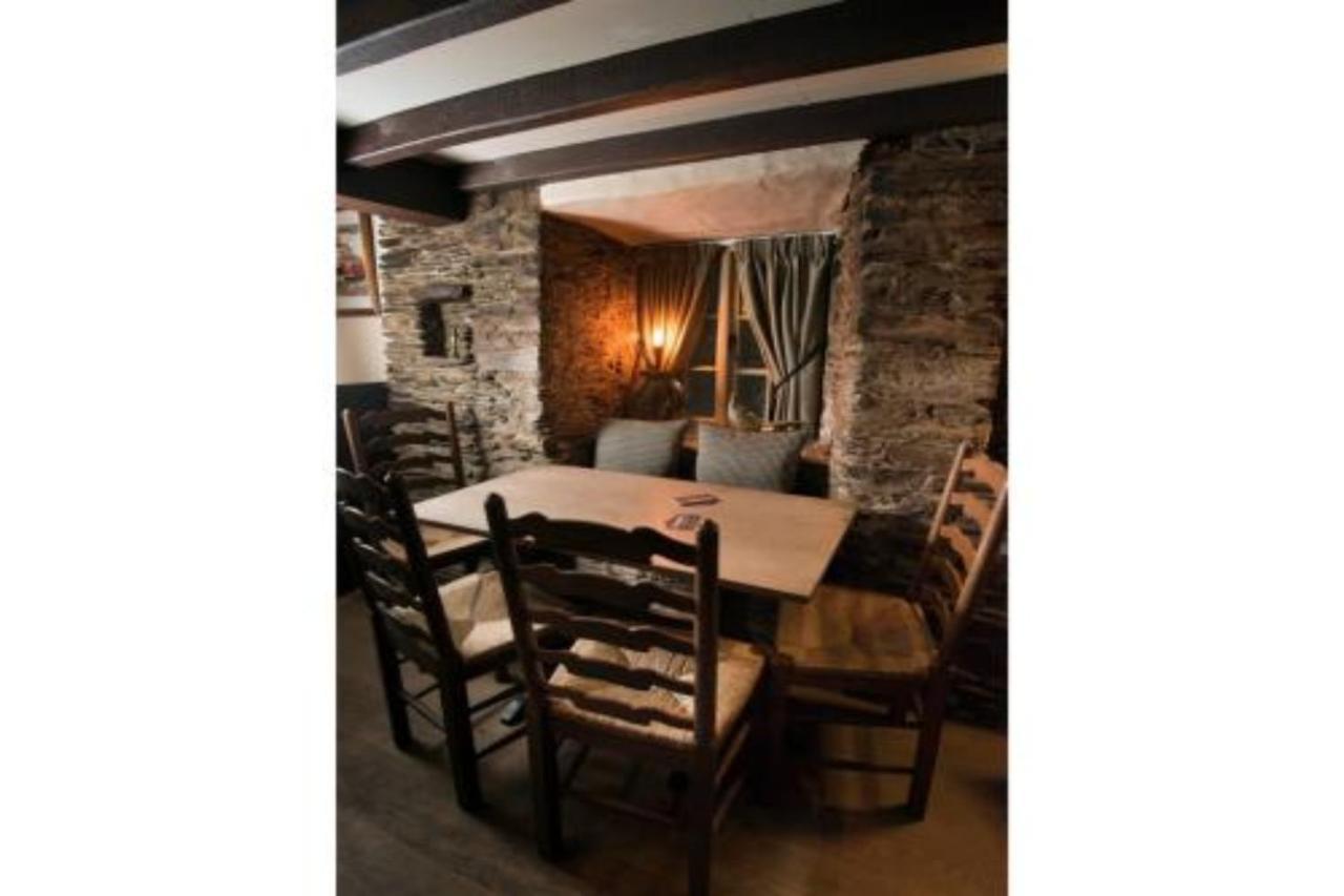 The Dolphin Inn 킹스브리지 외부 사진