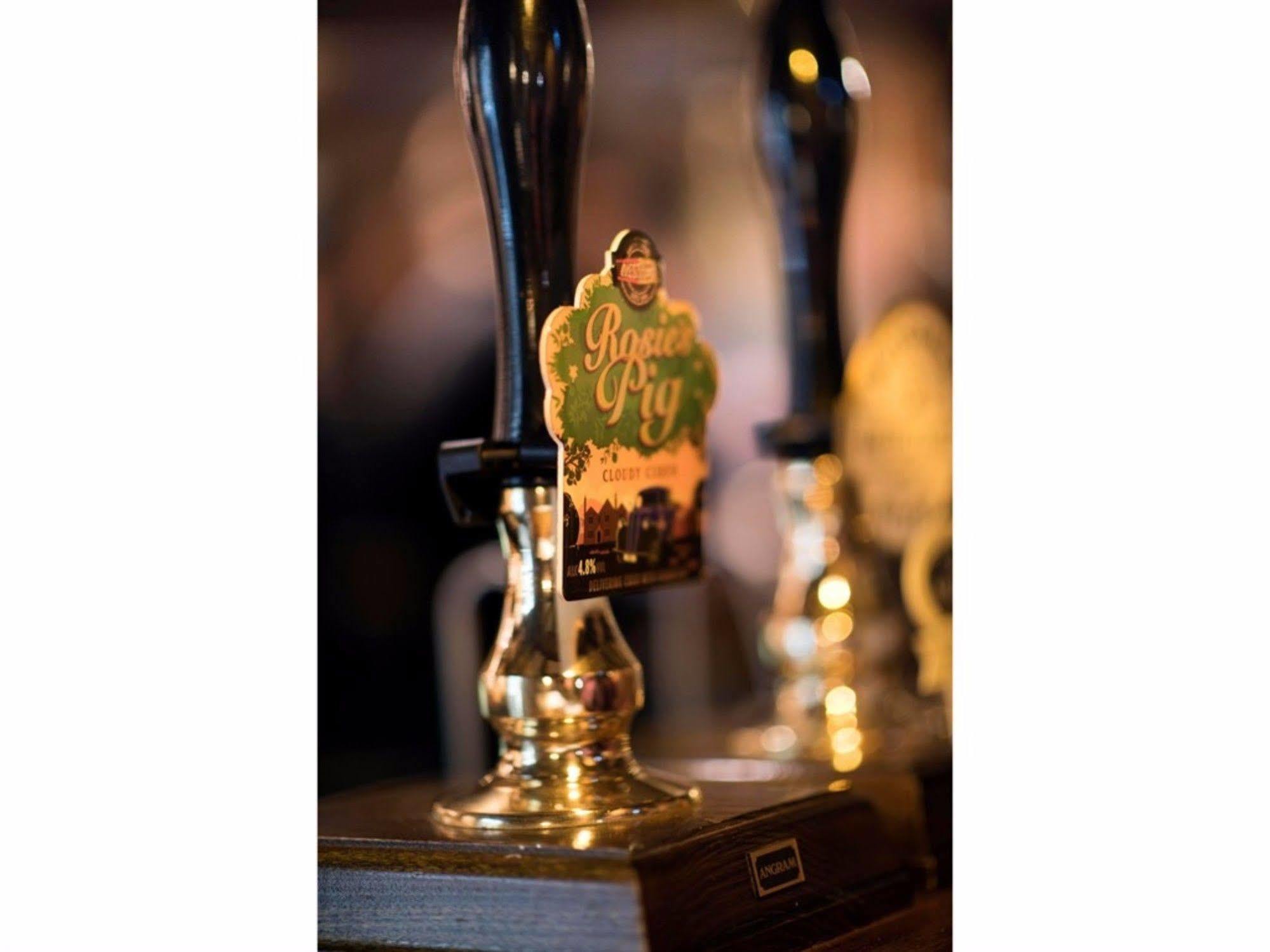 The Dolphin Inn 킹스브리지 외부 사진